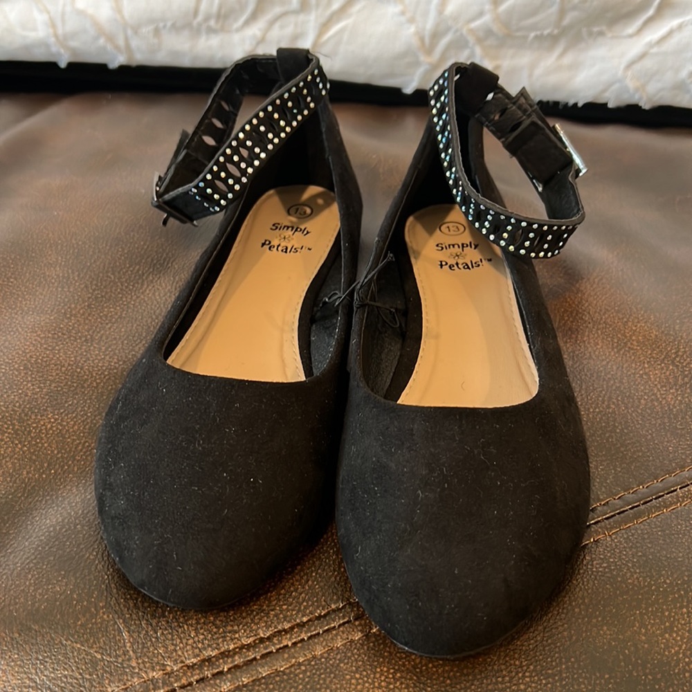 Simply Petals Sandals